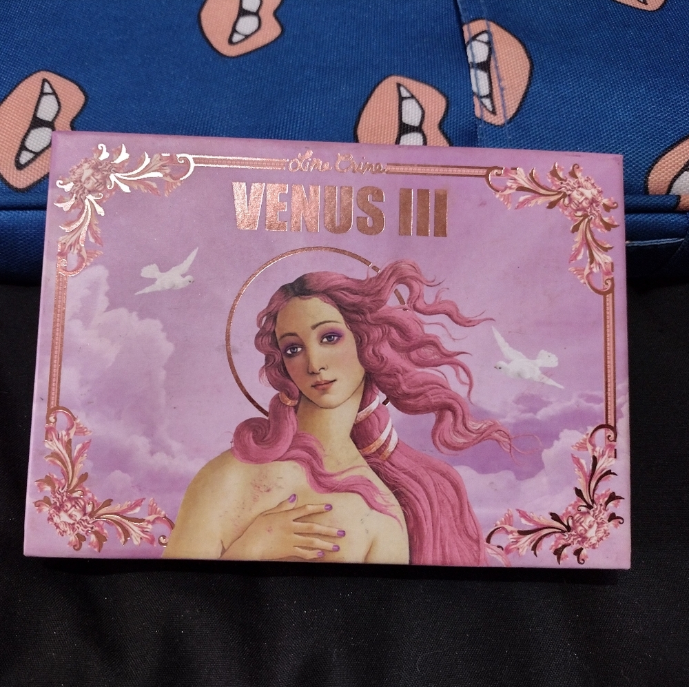 Venus 3 shadow palette